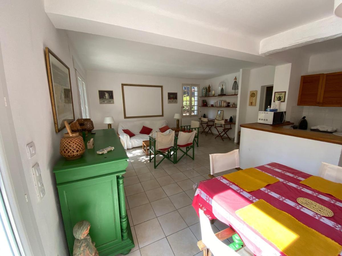 Maison Climatisee, 3 Chambres, 2 Etoiles, Tout Confort Noves Exterior photo